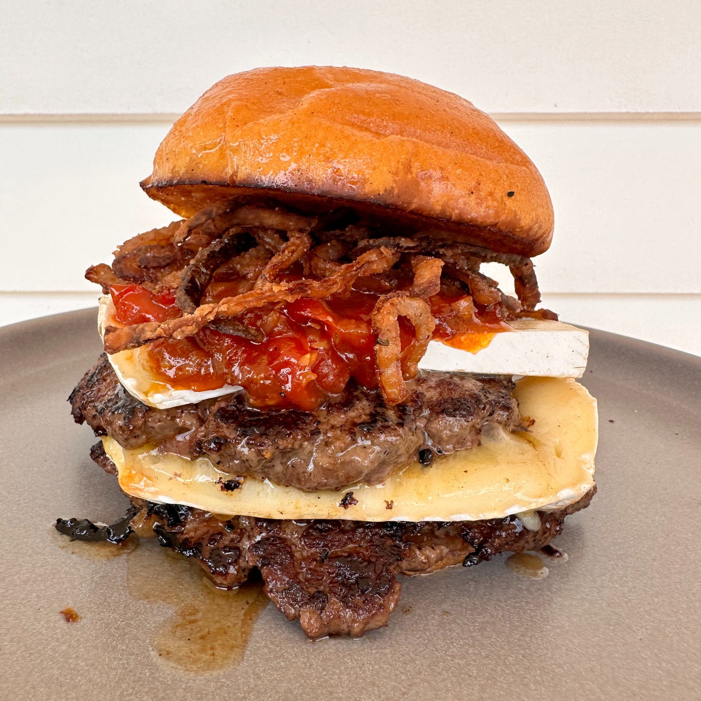 triple onion brie burger